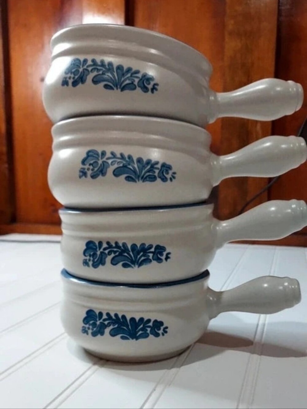 Set of 4 Vintage Pfaltzgraff Yorktowne 10 oz Onion Soup Bowls with Handles